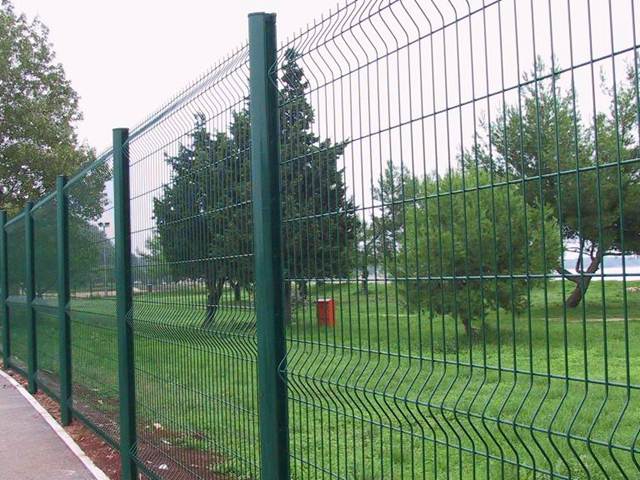 常見(jiàn)的護(hù)欄網(wǎng)有哪些？